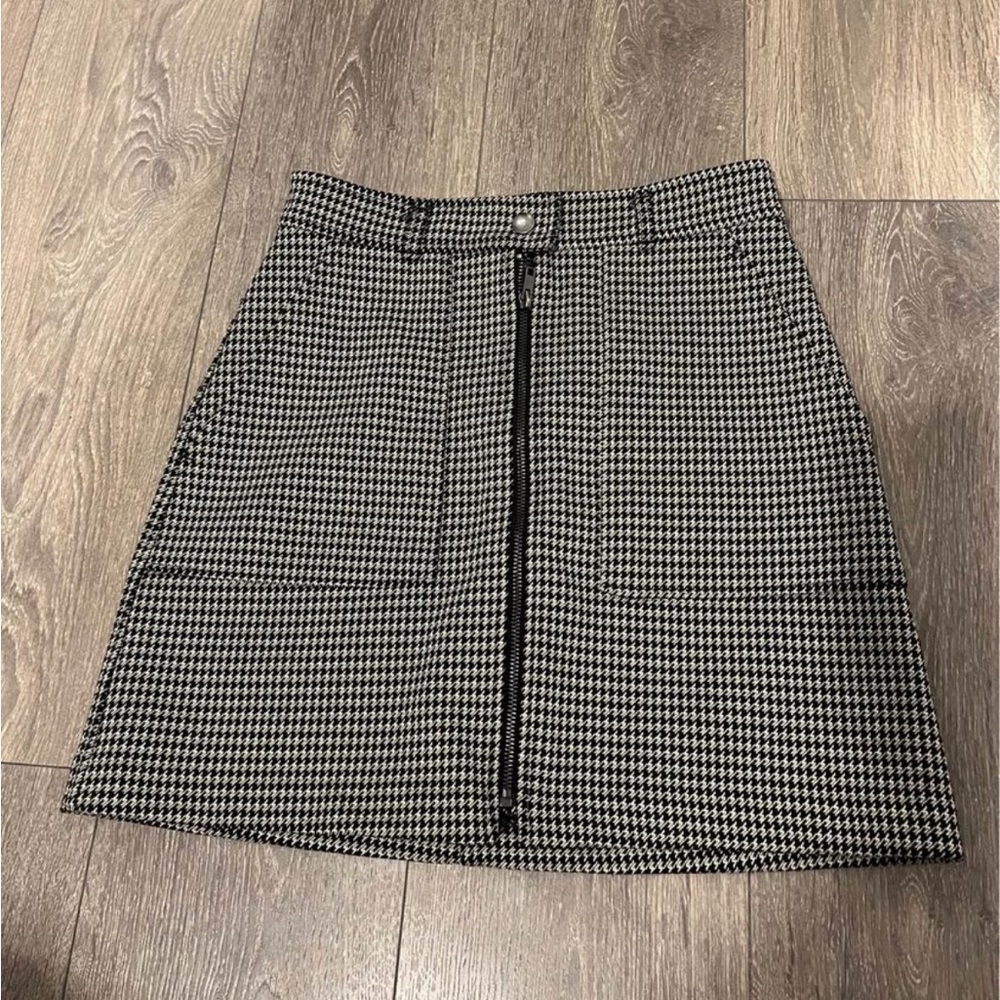 Beautiful Skirt - size 6